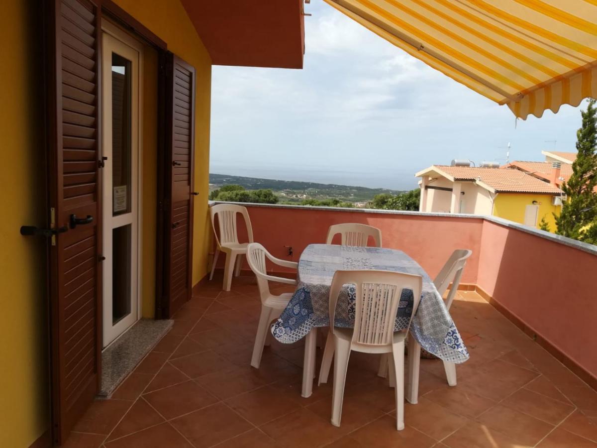 Casa Vacanze "La Caldosa" Badesi Exterior photo