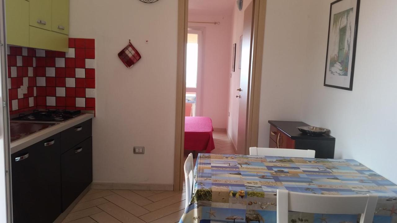 Casa Vacanze "La Caldosa" Badesi Exterior photo