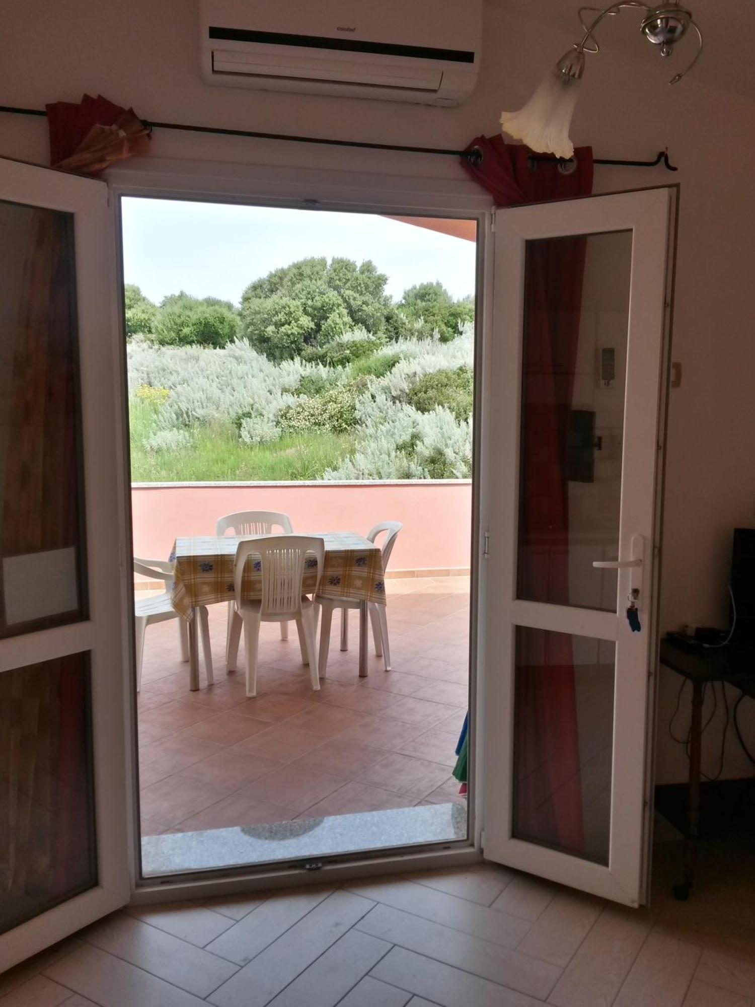 Casa Vacanze "La Caldosa" Badesi Exterior photo