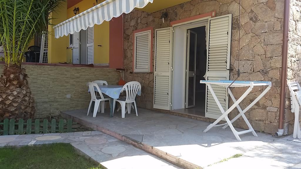 Casa Vacanze "La Caldosa" Badesi Exterior photo