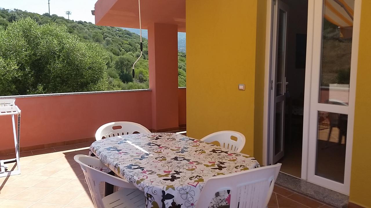 Casa Vacanze "La Caldosa" Badesi Exterior photo