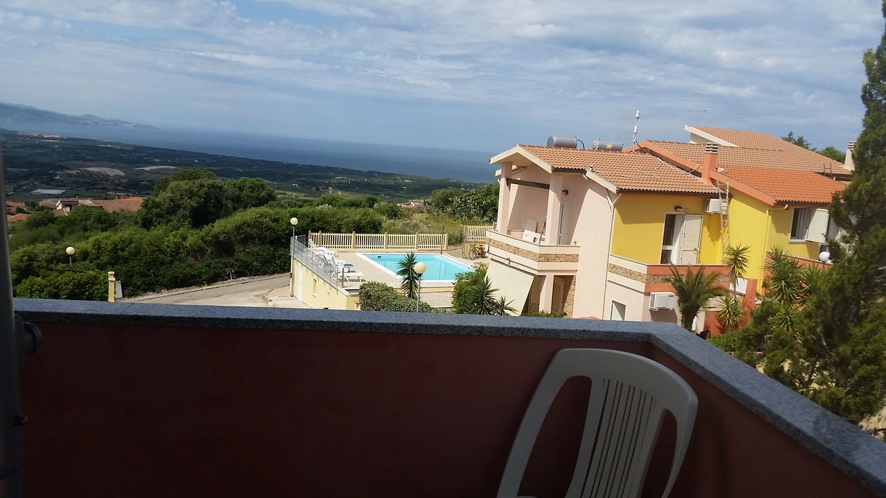 Casa Vacanze "La Caldosa" Badesi Exterior photo
