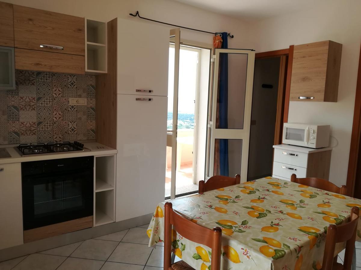 Casa Vacanze "La Caldosa" Badesi Exterior photo