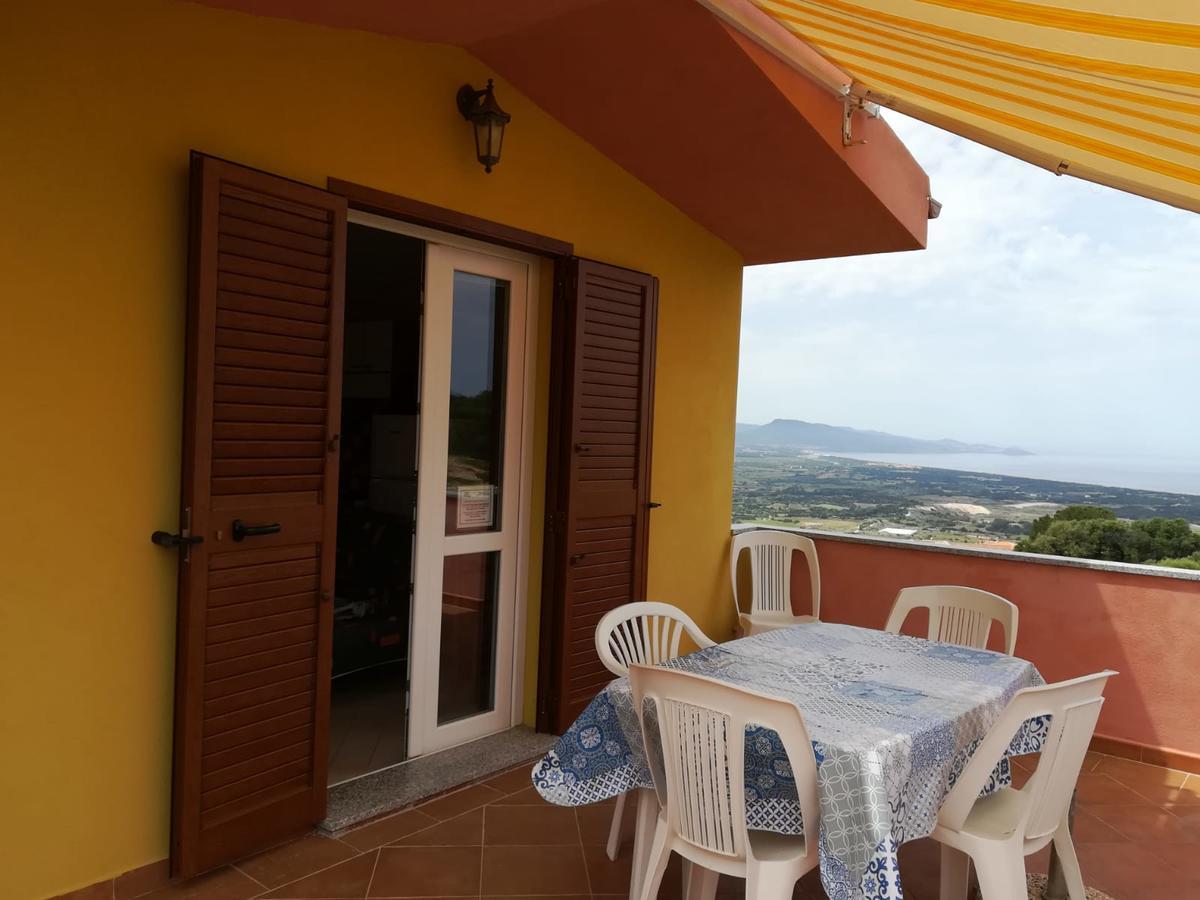Casa Vacanze "La Caldosa" Badesi Exterior photo